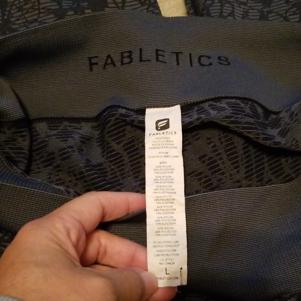 Fabletics Seamless Capris - image 3
